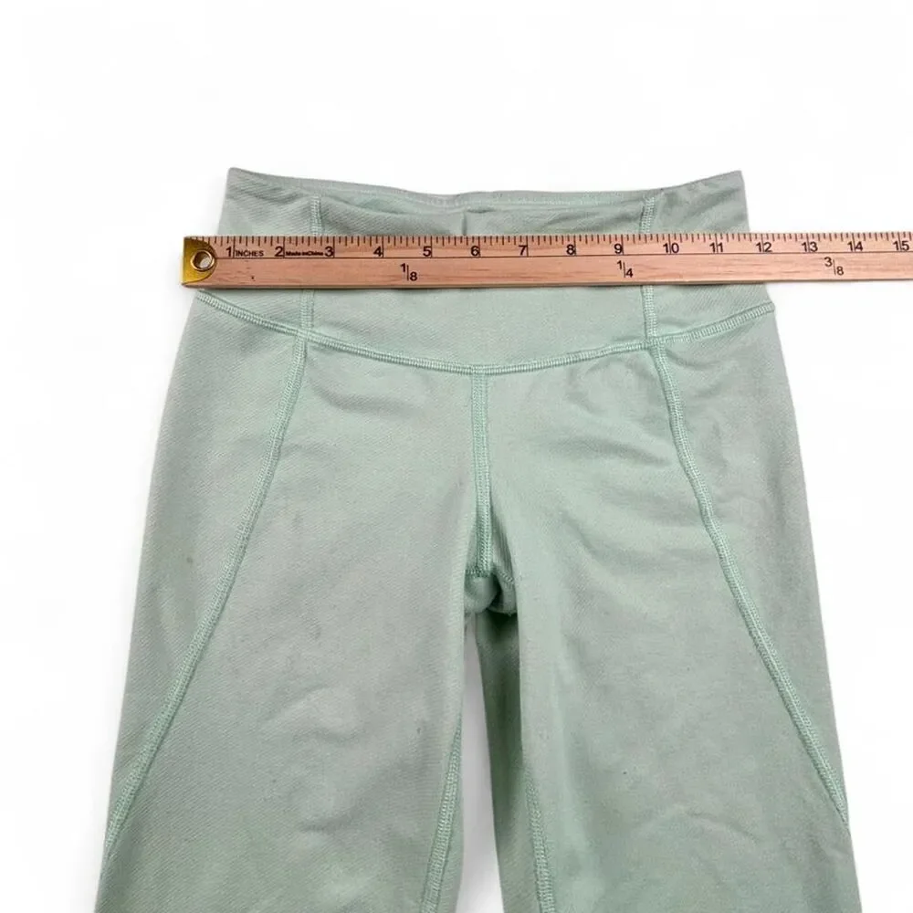 Lululemon Mint Green Groove Flare Leggings Womens 2 Yoga Pants Capri